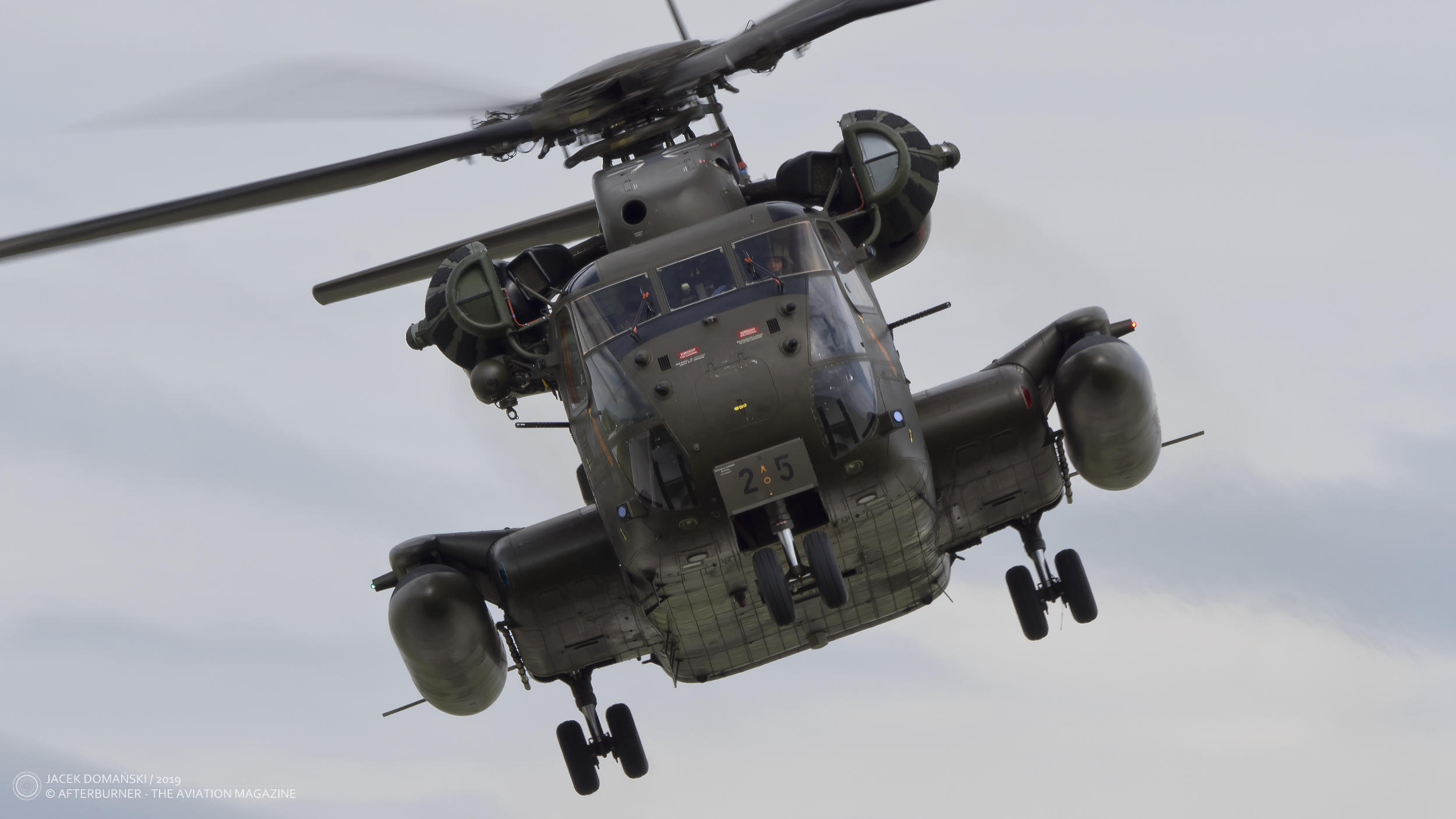 The Sikorsky CH-53E Super Stallion: US Military's Massive